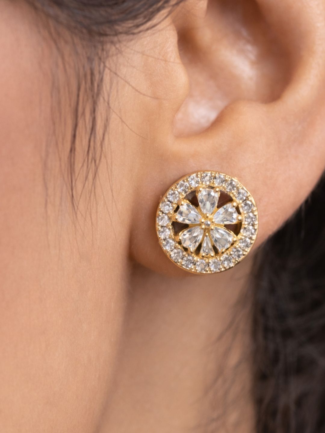 Alankrita Diamond earing & pendant stud