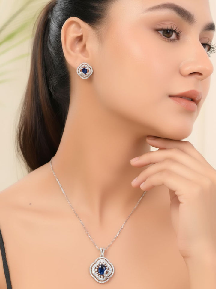 Savana Diamond Earing & Pendant Set