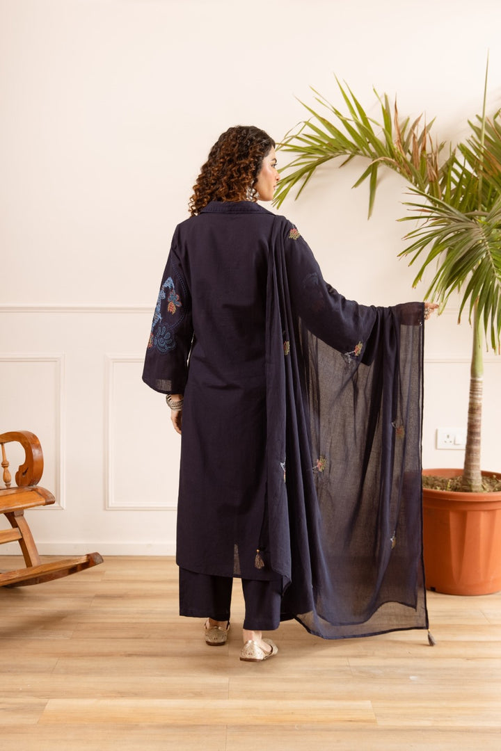 Karen trypan embroidery cotton suit set