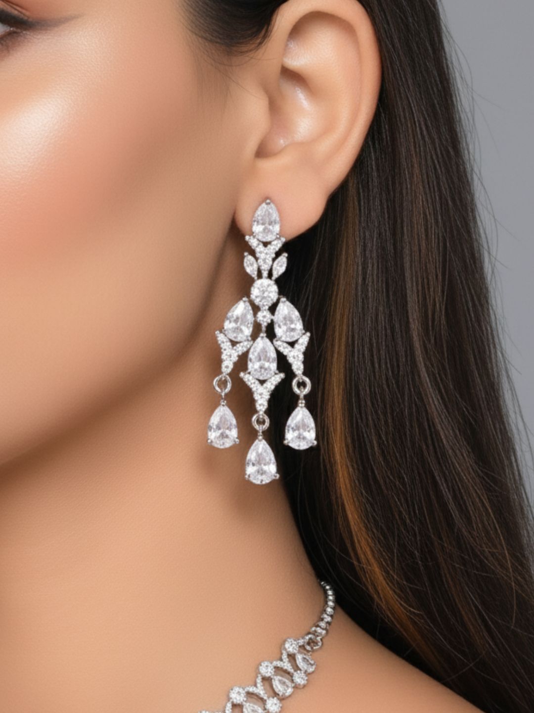 Antaara Diamond Necklace with Earings
