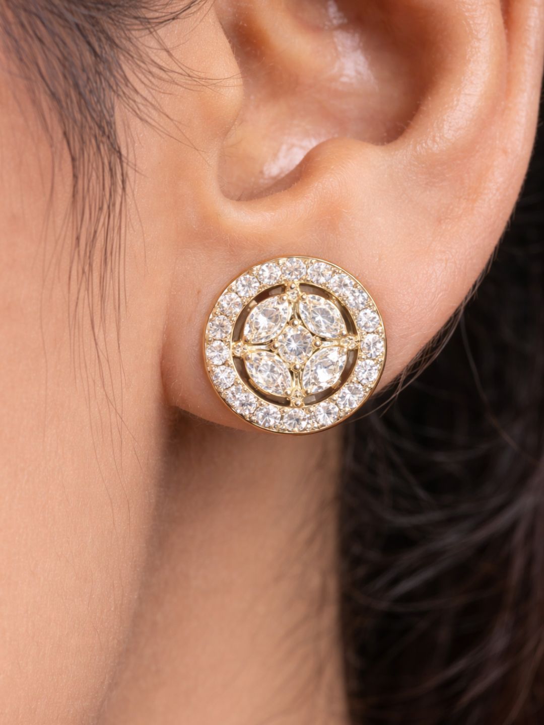 Alankrita Diamond earing & pendant stud