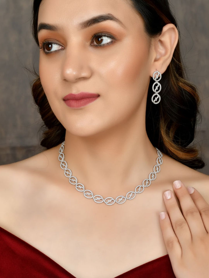 Antaara Diamond Necklace with Earings