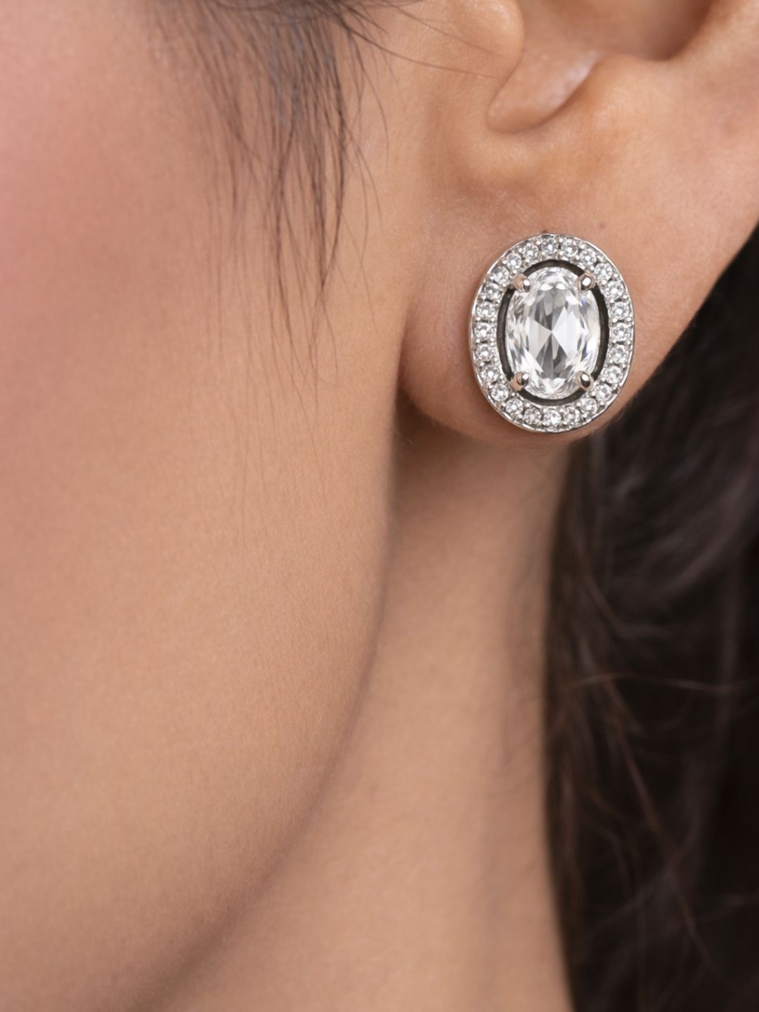 Alankrita Diamond earing & pendant stud