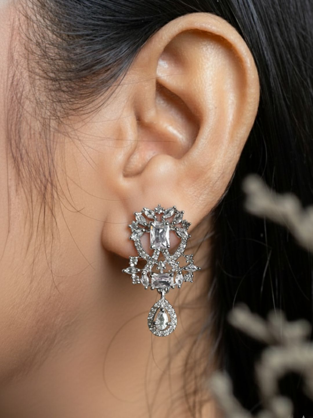 Savana Diamond Earing & Pendant Set