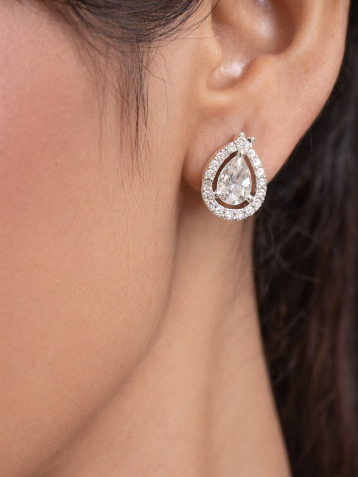 Alankrita Diamond earing & pendant stud