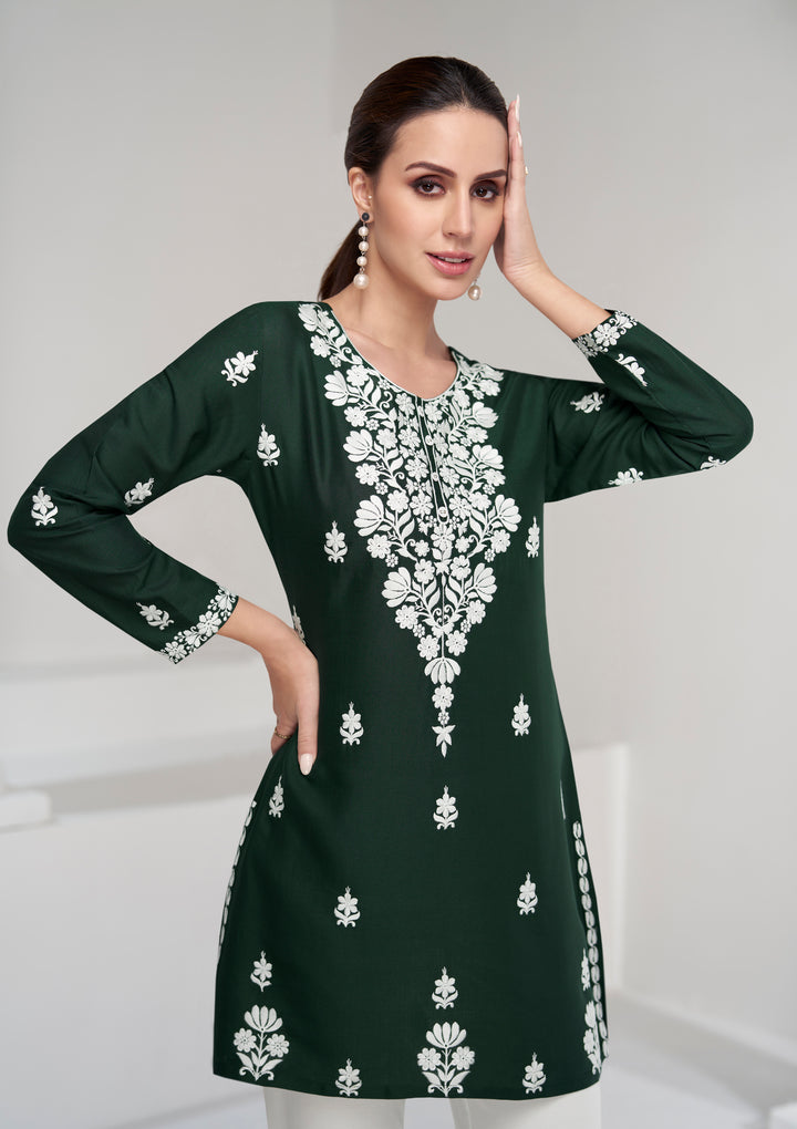 Chetna Fern Embroidery Kurta