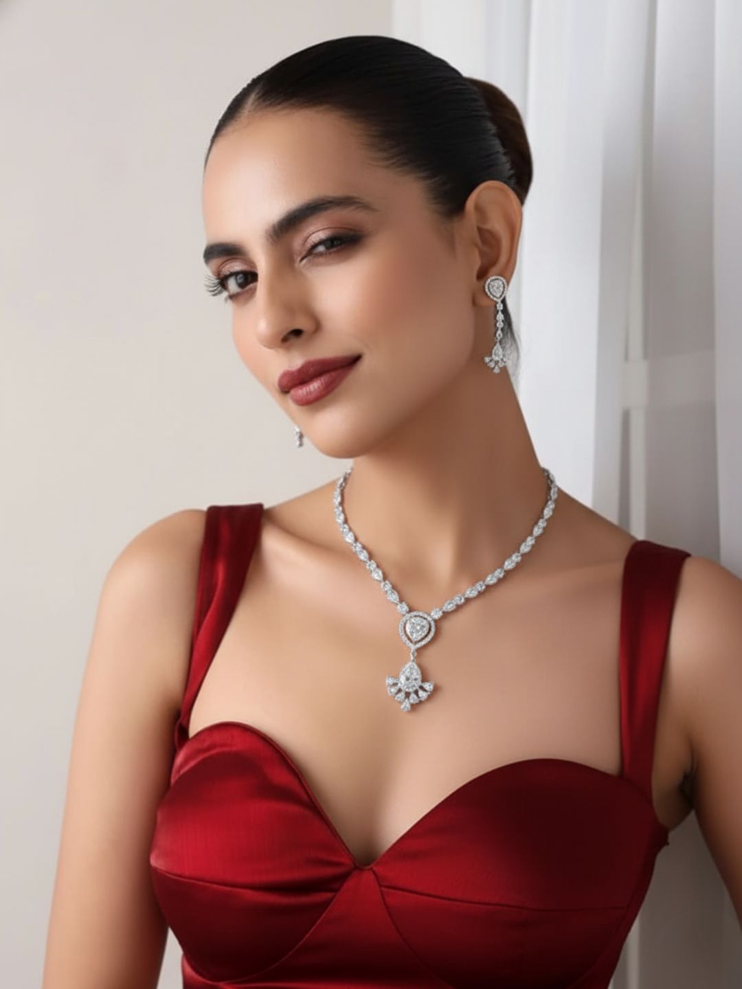 Antaara Diamond Necklace with Earings set