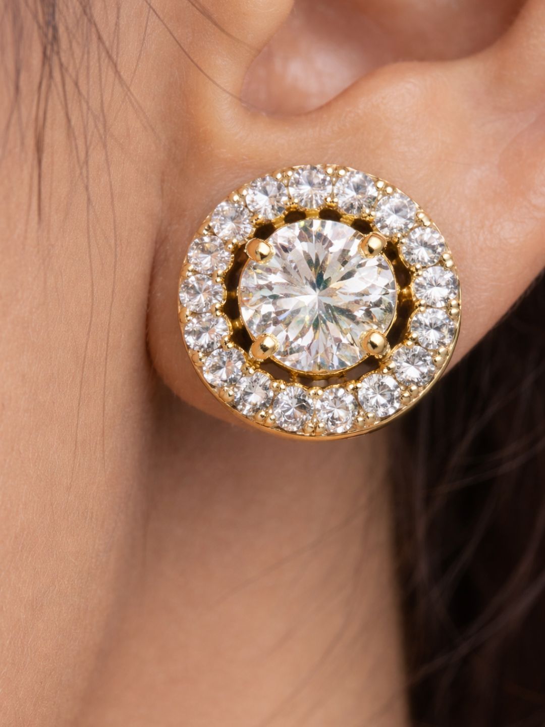 Alankrita Diamond earing & pendant stud