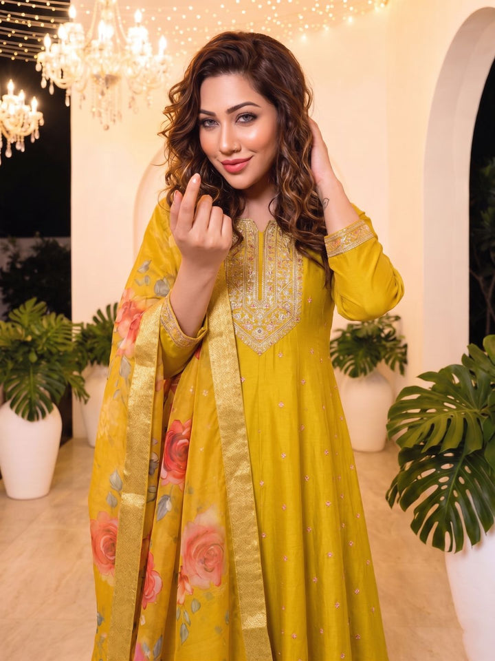 Shanti Amber Full Work Suit Set
