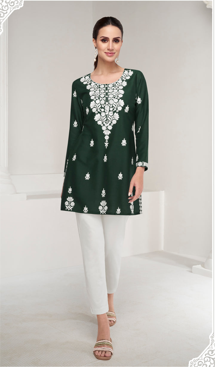 Chetna Fern Embroidery Kurta