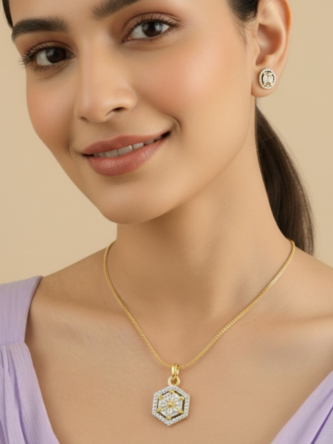 Antaara diamond earing & pendant stud