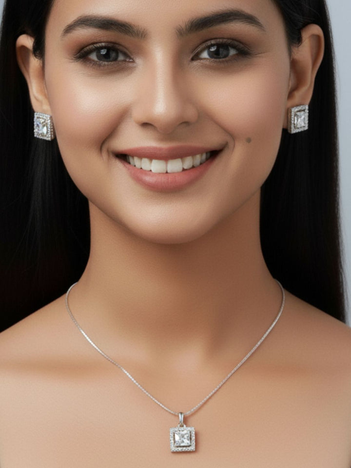 Shama Diamond Earing & Pendant Set