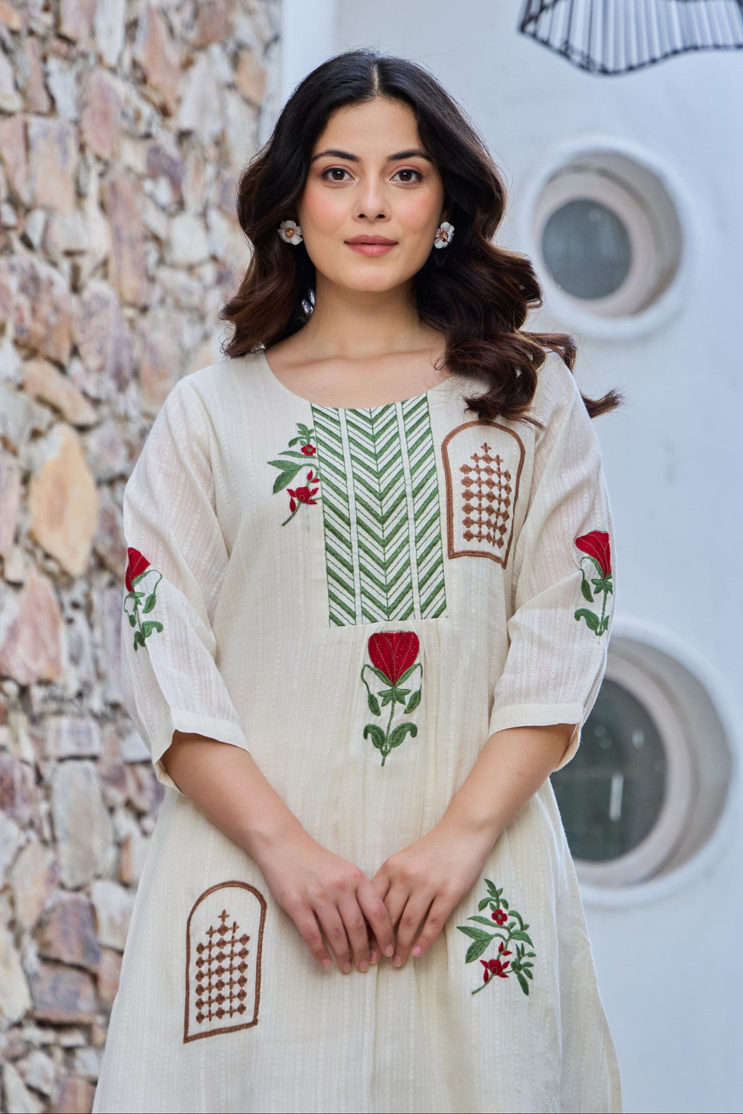 Tiara platinum embroidery co-ord set