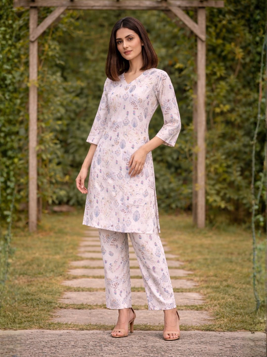Bindiya Pearl Linen Printed Kurta Pant Set
