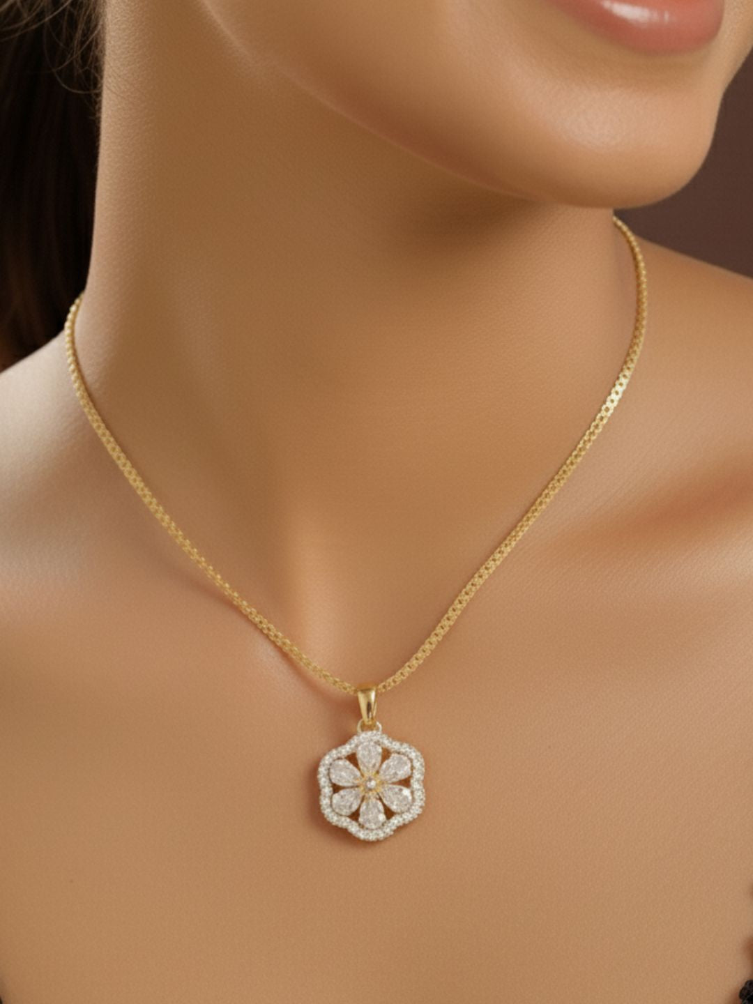 Antaara diaomond earing & pendant stud