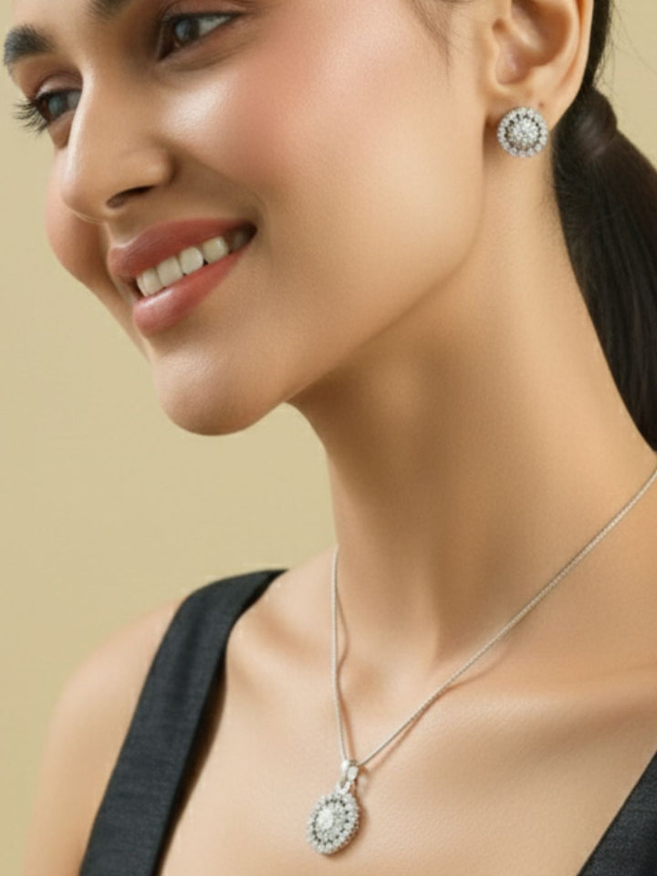 ANTAARA SUN DIAMOND EARINGS AND PENDANT SET