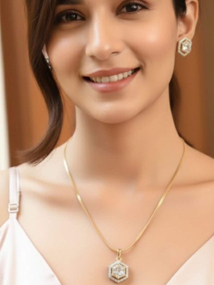 Shama Diamond Earing & Pendant Set