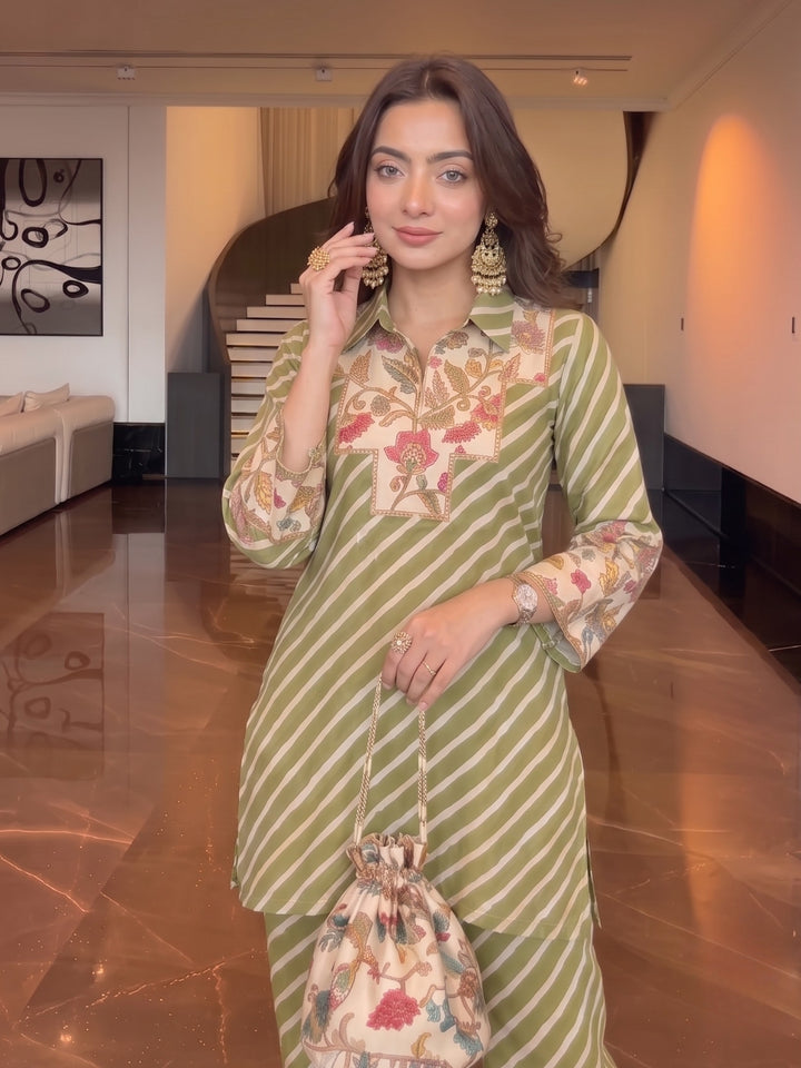 Akshara Pea Printed Co-Ord Set (Comes With Potli)