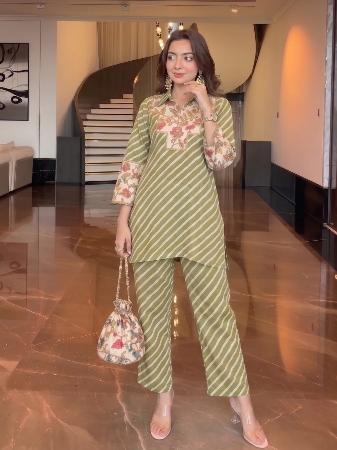 Akshara Pea Printed Co-Ord Set (Comes With Potli)