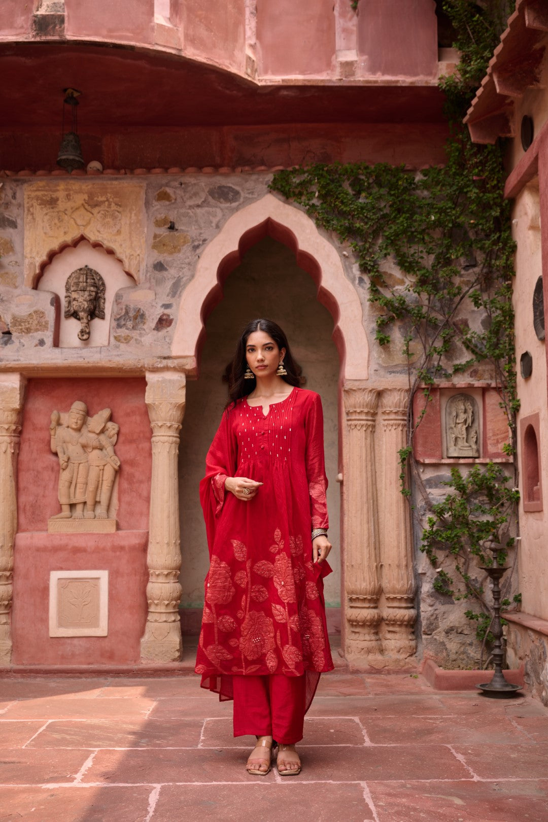 Sangini Scarlet Premium Suit set