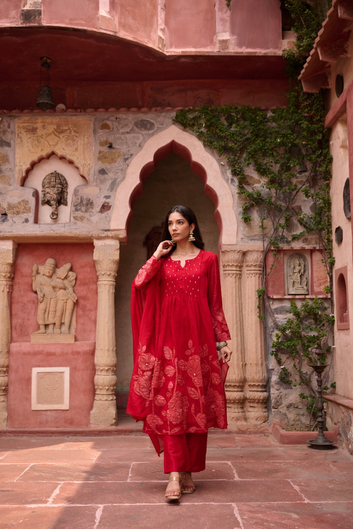 Sangini Scarlet Premium Suit set