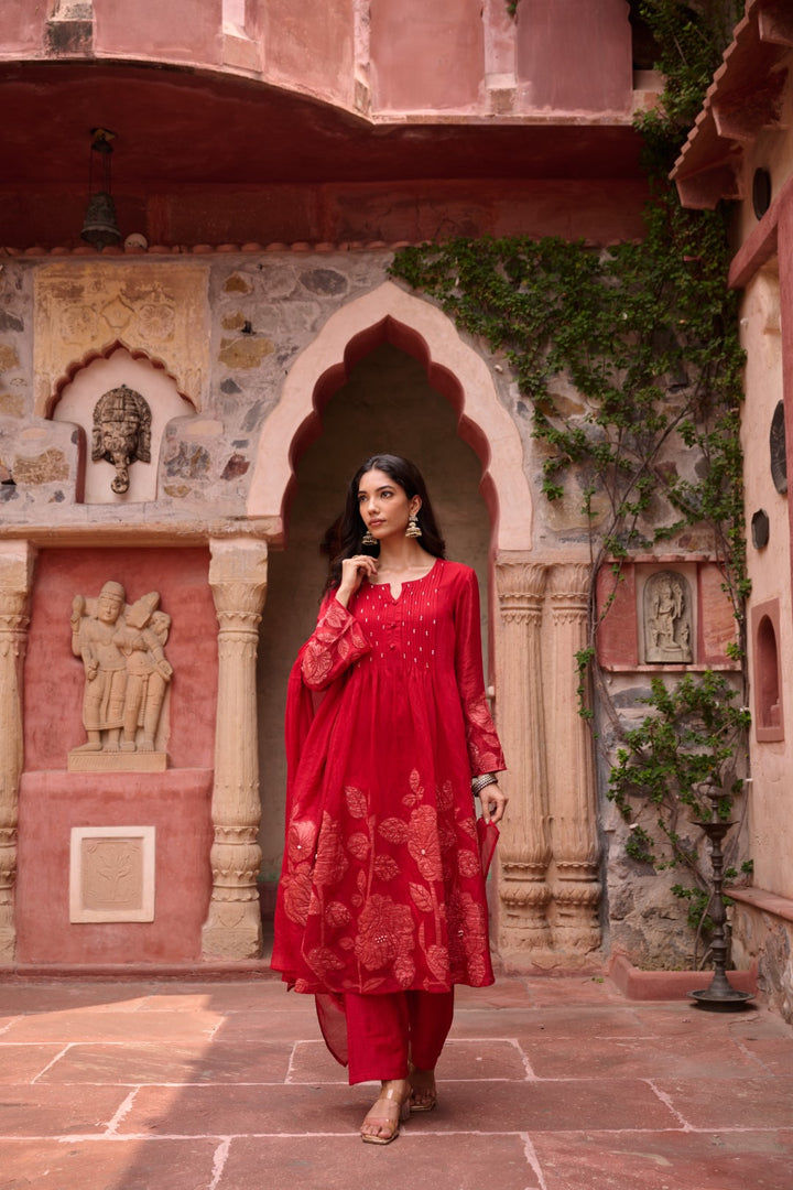 Sangini Scarlet Premium Suit set