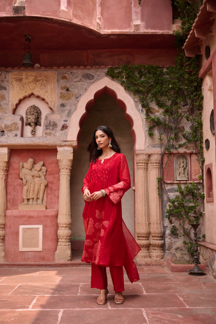 Sangini Scarlet Premium Suit set