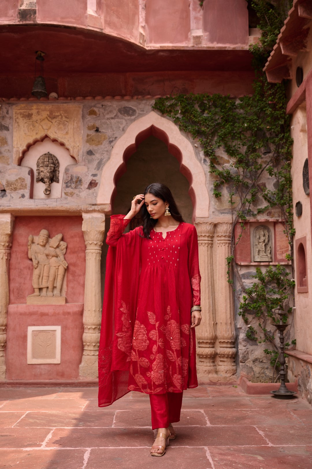Sangini Scarlet Premium Suit set