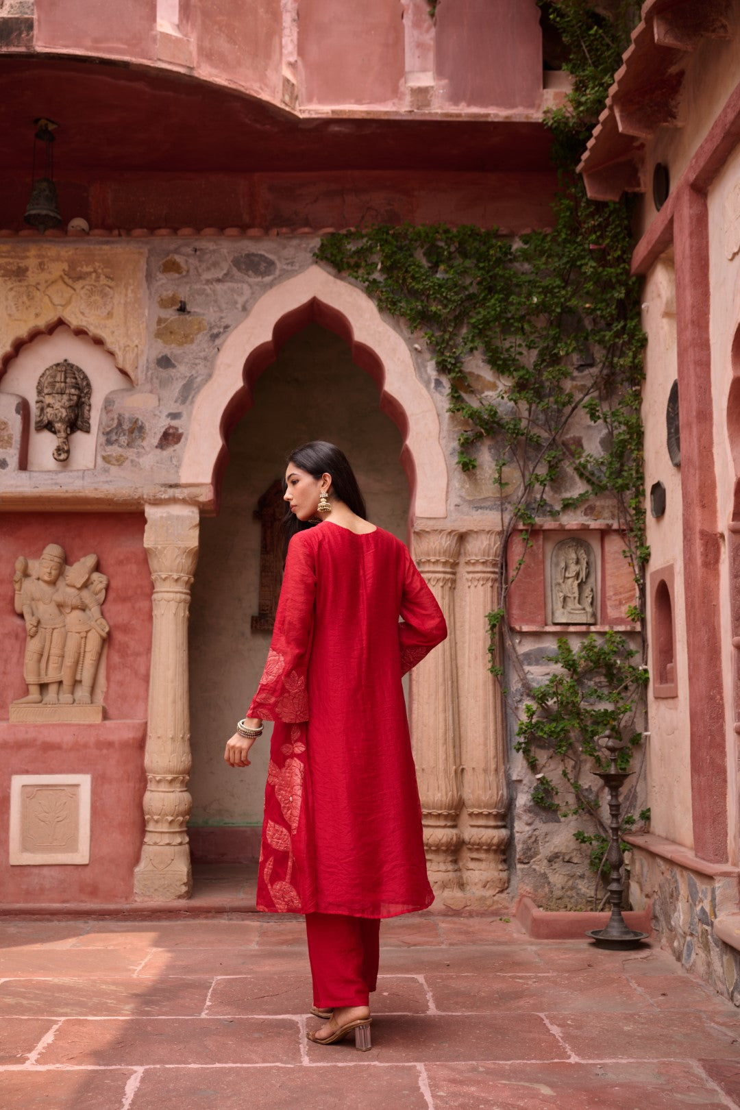 Sangini Scarlet Premium Suit set