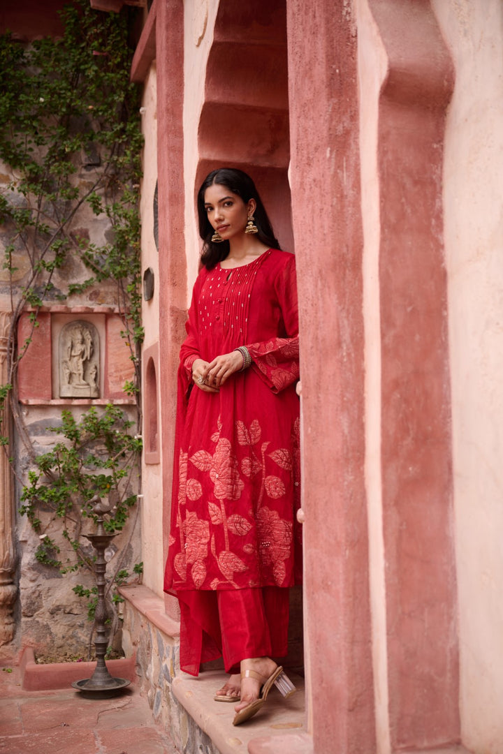 Sangini Scarlet Premium Suit set