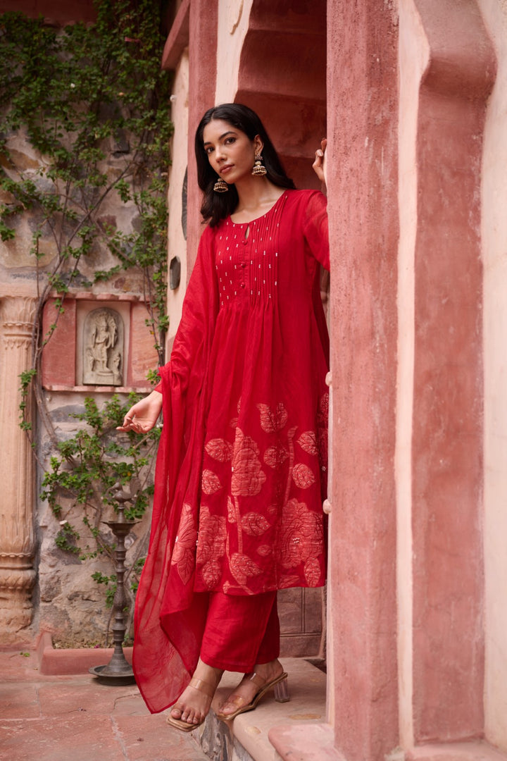Sangini Scarlet Premium Suit set