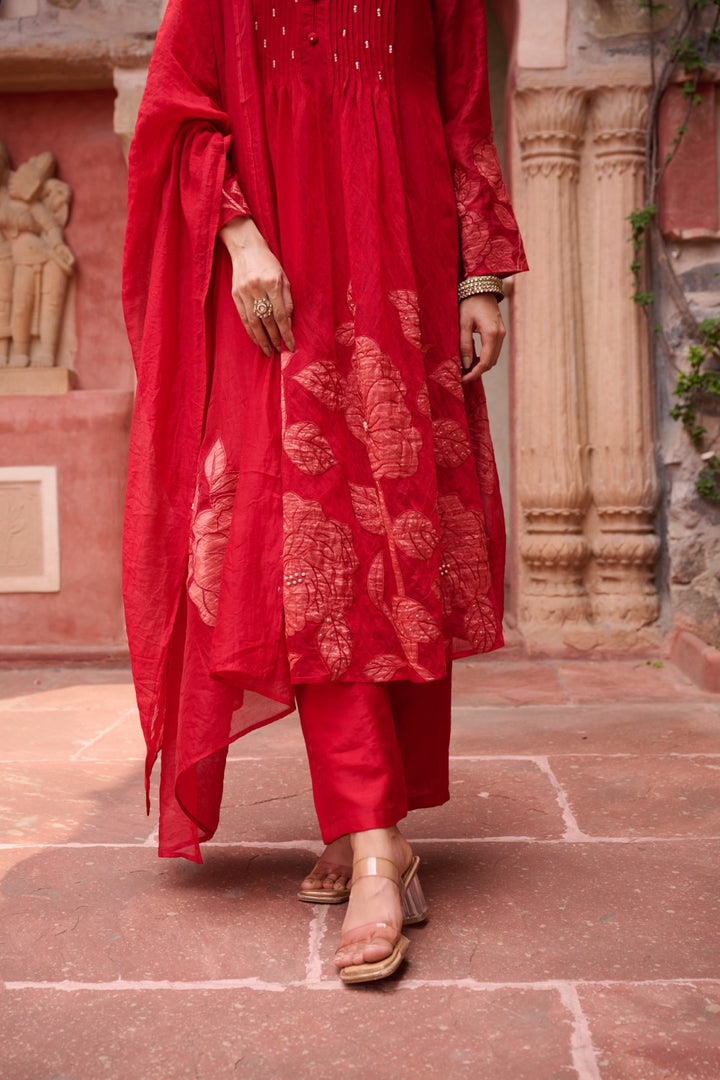 Sangini Scarlet Premium Suit set