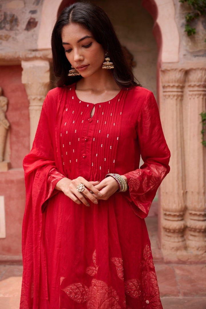 Sangini Scarlet Premium Suit set
