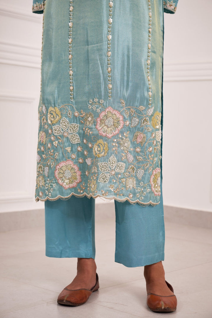 Gaurisha lapis full work suit set