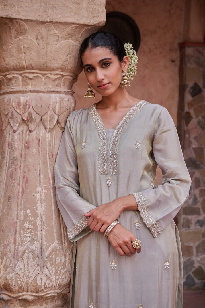 Gaurisha ash full work suit set