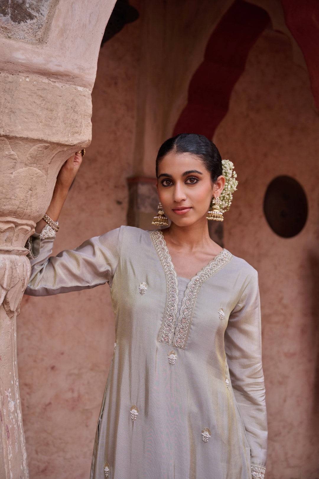 Gaurisha ash full work suit set