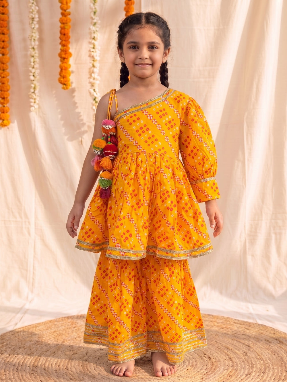 ANIKAKESARI_1