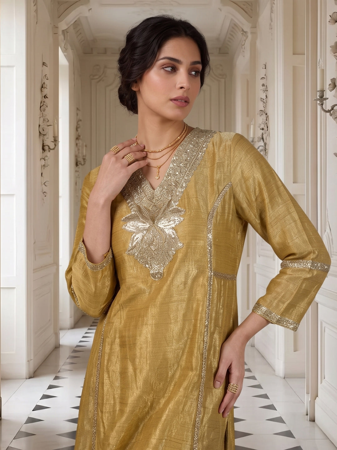 Avira Sunglow Festive Kurta Pant Set