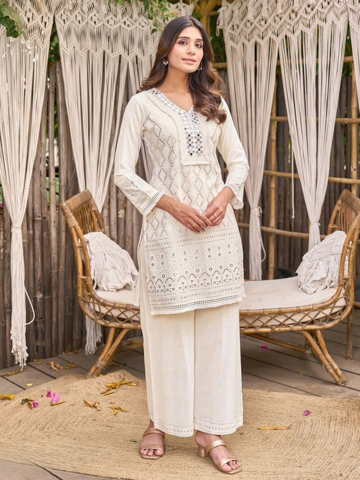 Ayat Misri Embroidered Lawn Co-ord Set