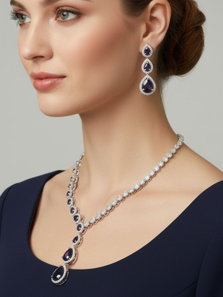 Antaara Diamond Necklace with Earings