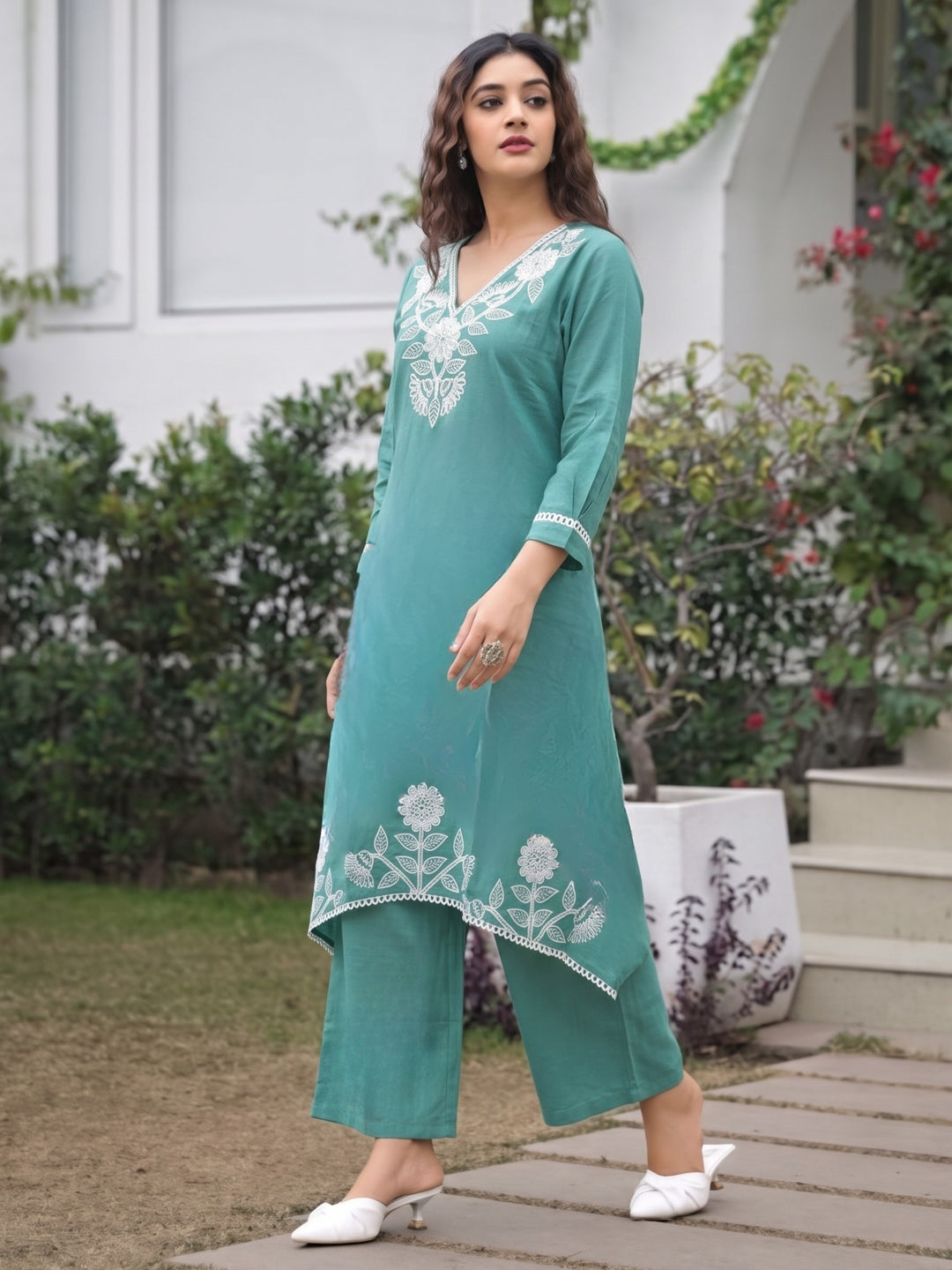 Bhakti Hibis Embroidery Co-ord Set