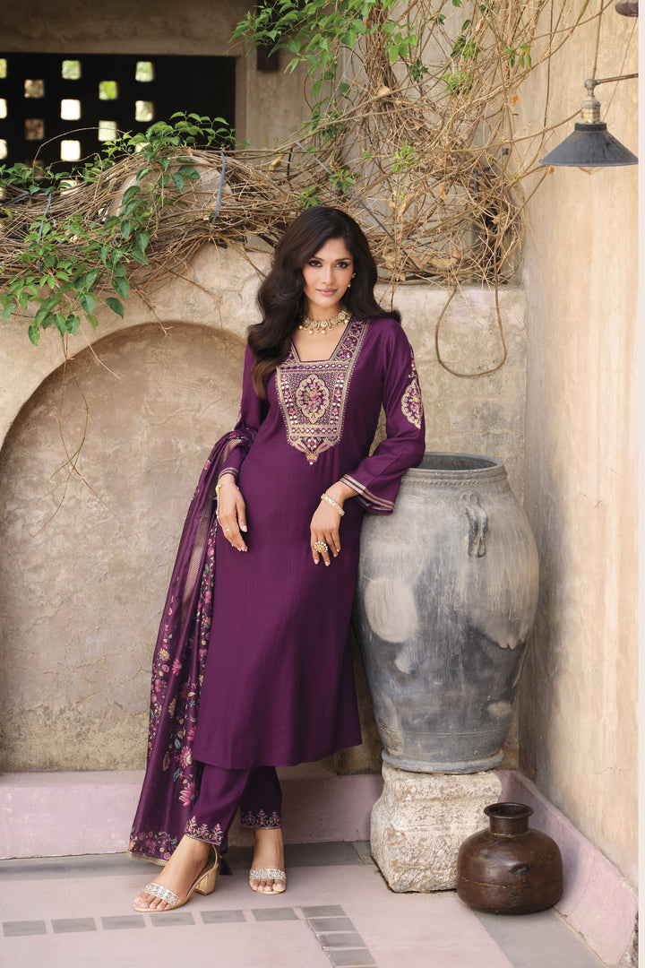 Falaknama Orchid Full Work Suit Set