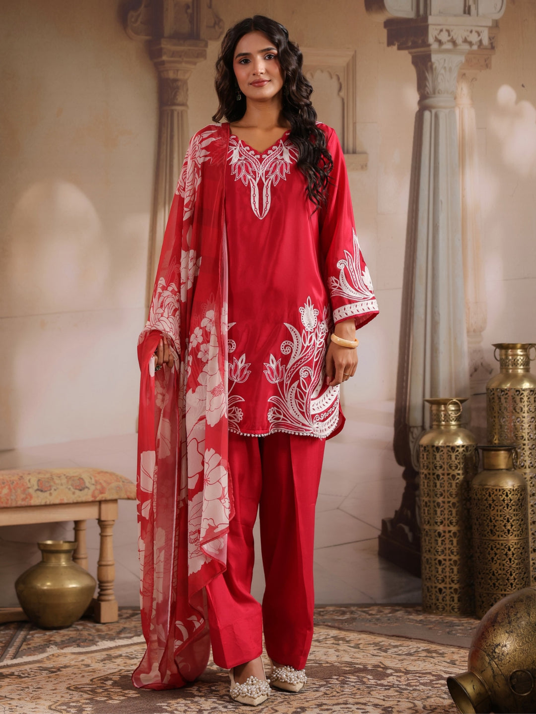 Dagdai Blush Embroidery Farshi Suit Set