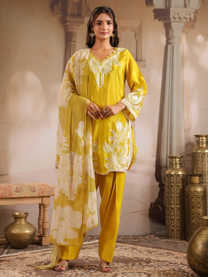 Dagdai Sunshine Embroidery Farshi Suit Set