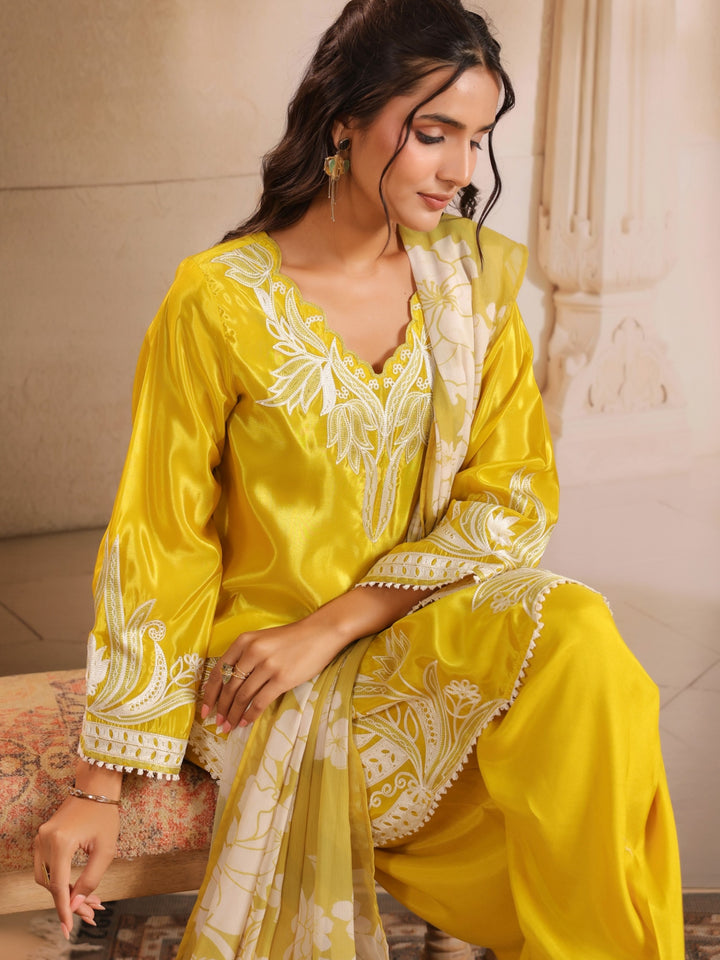 Dagdai Sunshine Embroidery Farshi Suit Set