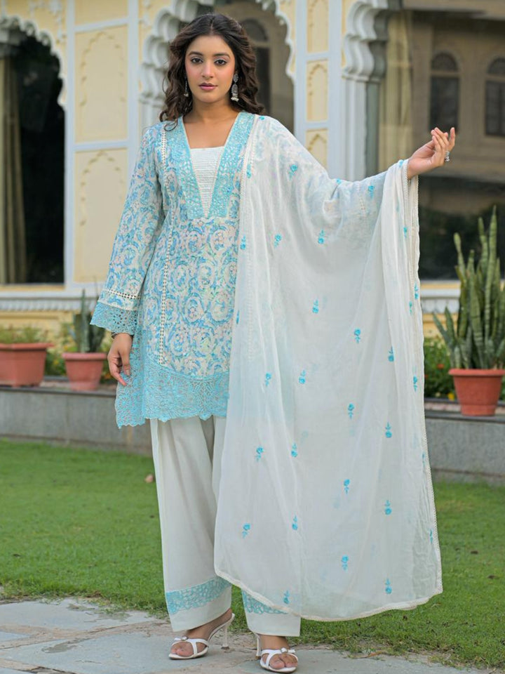 Dagdai Yin Embroidery Cotton Suit Set