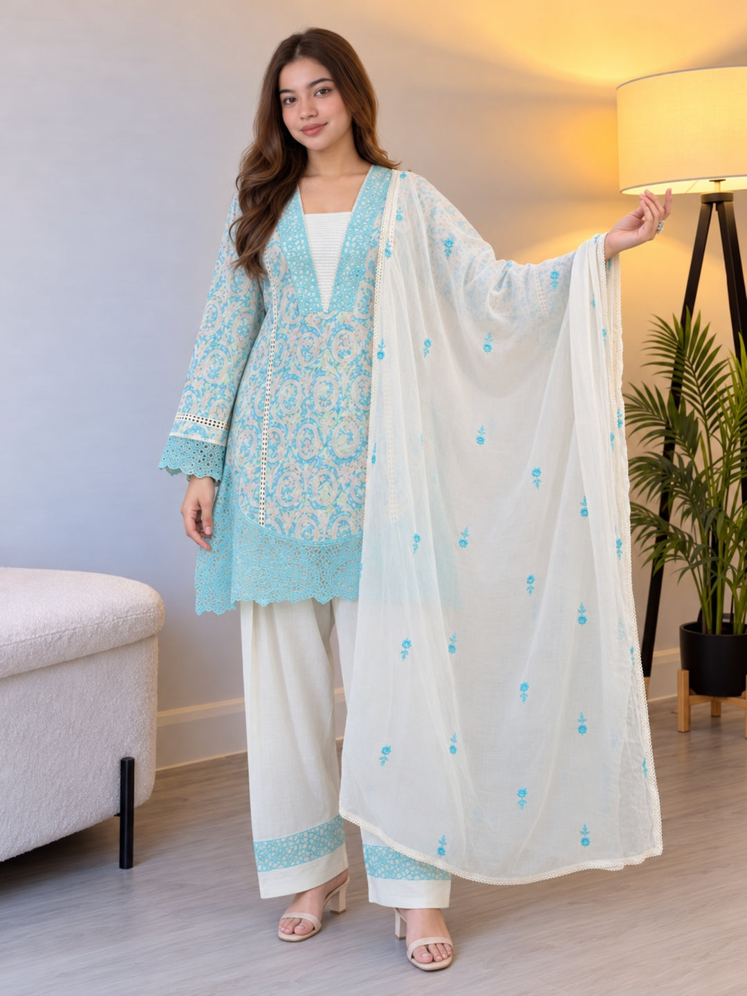 Dagdai Yin Embroidery Cotton Suit Set