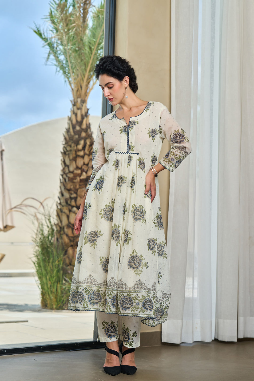 Tiara monochrome cotton kurta pant set