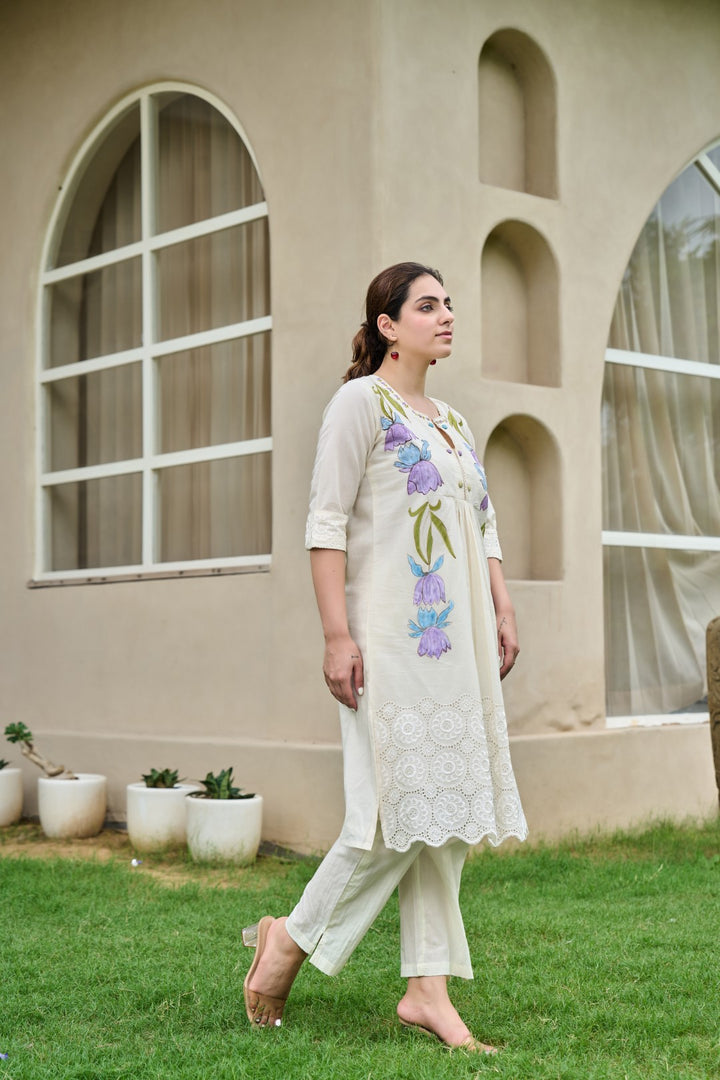 Akira Daisy Embroidery Cotton Kurta Pant Set