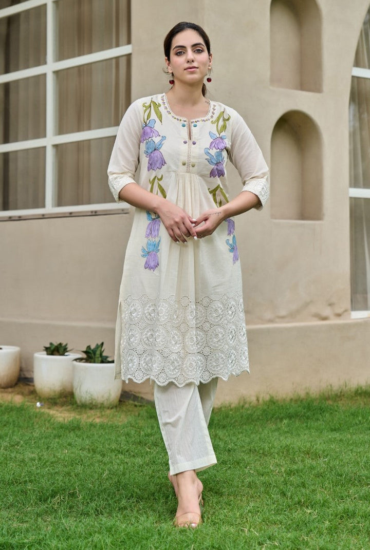 Akira Daisy Embroidery Cotton Kurta Pant Set